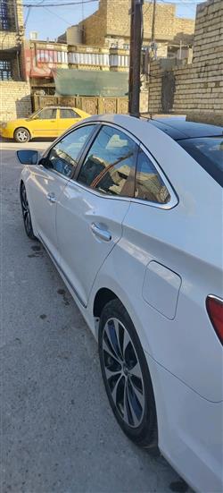 هیوندای ازێرا